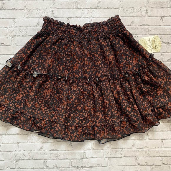 Altar’d State Skirt & Vanilla Ruffled Flowy Shorts Bundle NWT - Picture 9 of 12